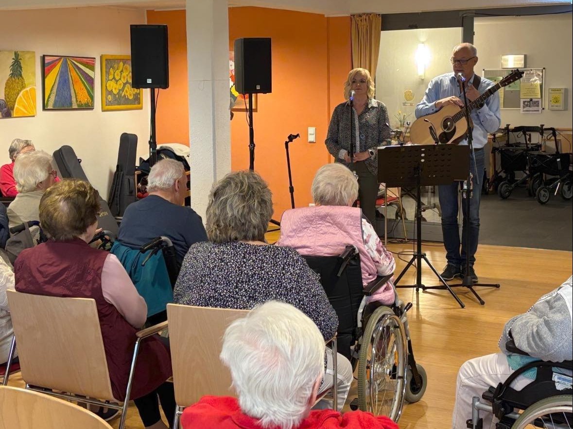 Musiknachmittag mit dem Duo Hörbar